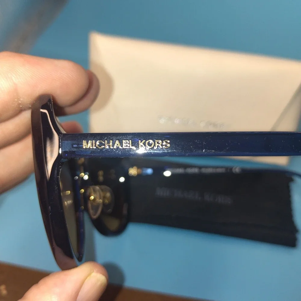 Michael Kors Lisbon MK 2062 Navy Blue Cat Eye Sunglasses 3322H4 52-20-140